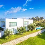 Villa Voukithro
